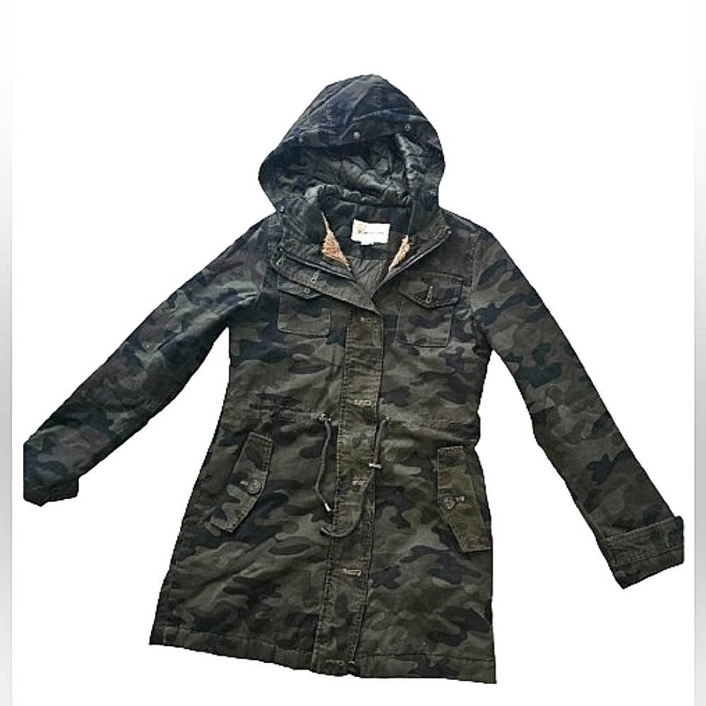 BCBGeneration army fatigue, Winter Parker jacket XXS, make an offer